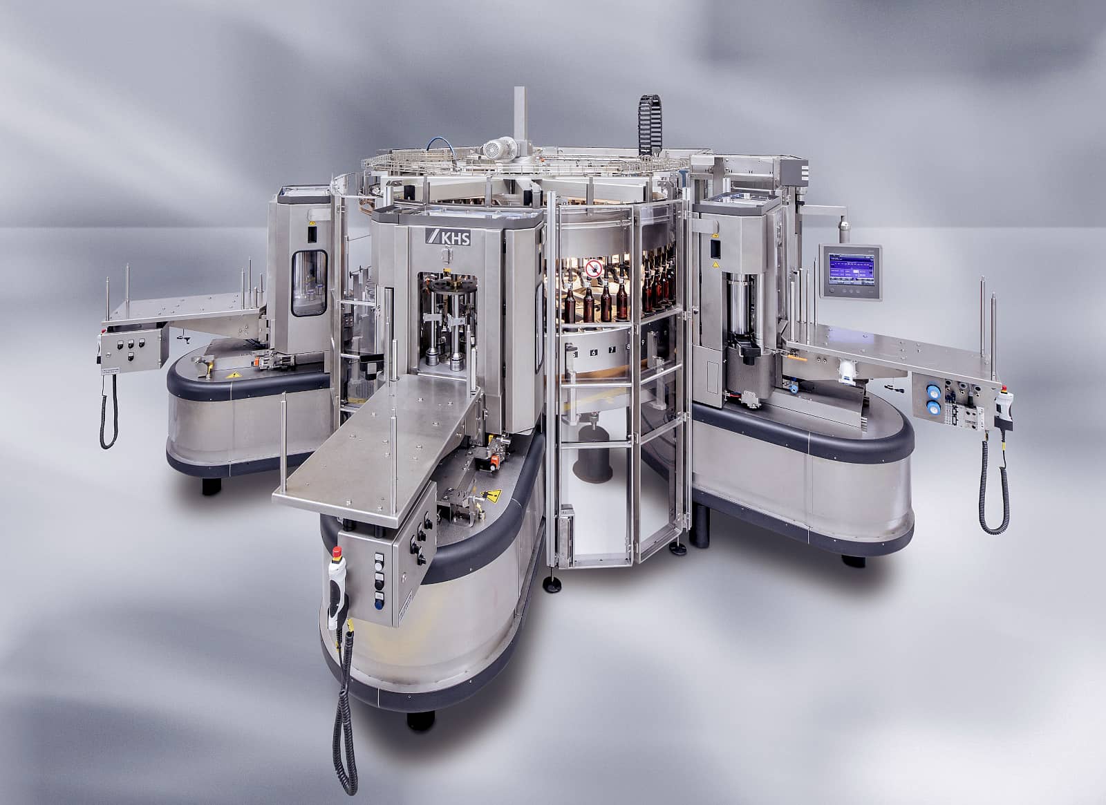 چرا کارخانه‌های نوشیدنی به سمت خطوط پرسرعت و کم‌مصرف حرکت می‌کنند؟